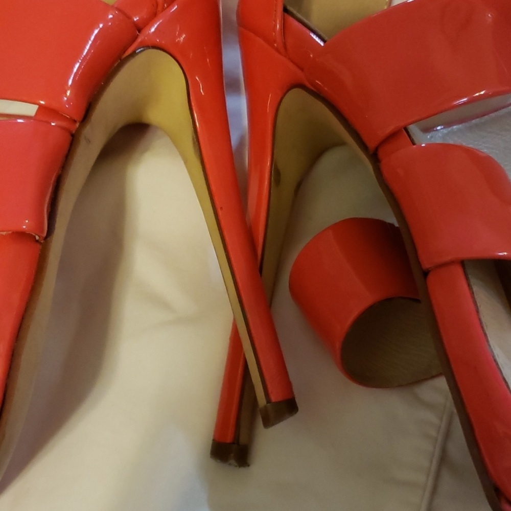 Bright heels - Picture 5 of 6